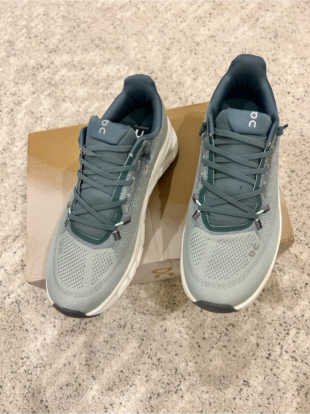 On Running Men's Athletic Shoes in Teal and Dark Teal